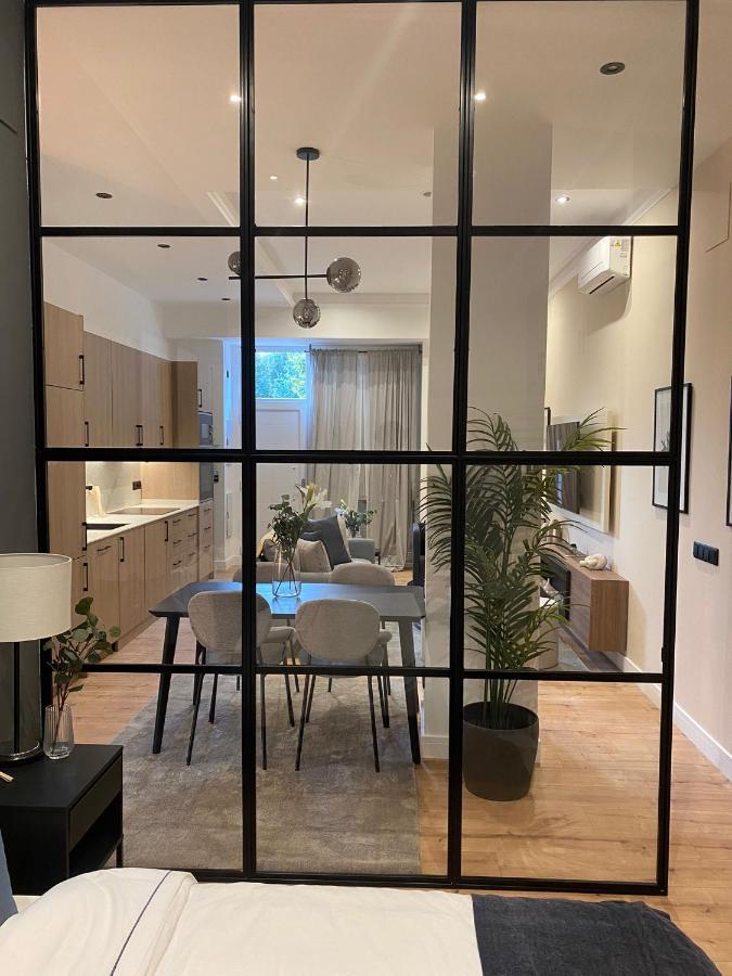 Exyca Embajadores Appartement Madrid Buitenkant foto